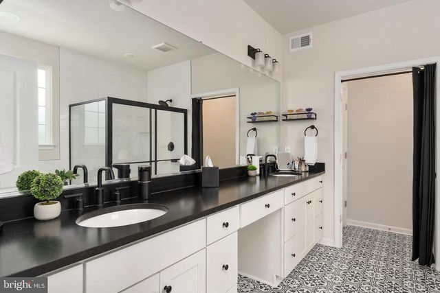 9304 SPRING HILL LN, Fredericksburg, VA 22408