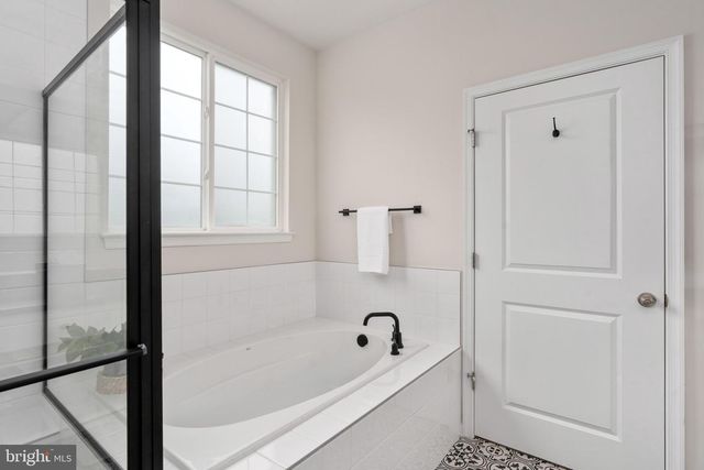 9304 SPRING HILL LN, Fredericksburg, VA 22408