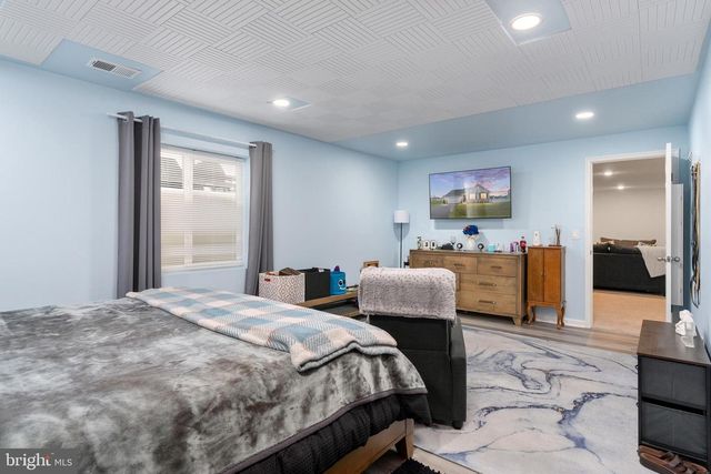9304 SPRING HILL LN, Fredericksburg, VA 22408