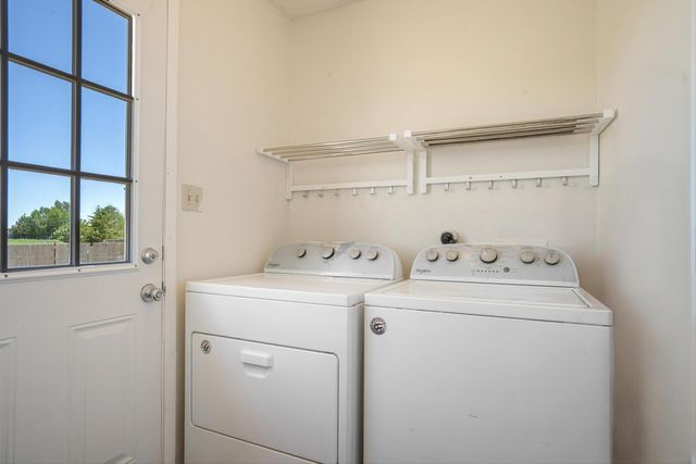 2 Jane Lane, Edgewood, NM 87015