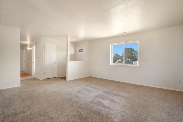 2 Jane Lane, Edgewood, NM 87015