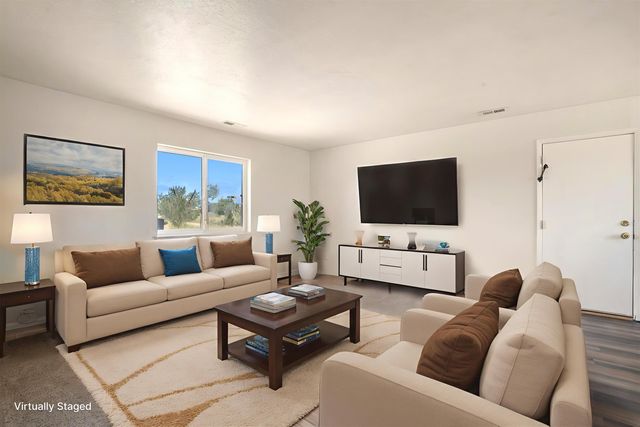 2 Jane Lane, Edgewood, NM 87015