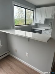 5 Nabby Road A49, Danbury, CT 06811