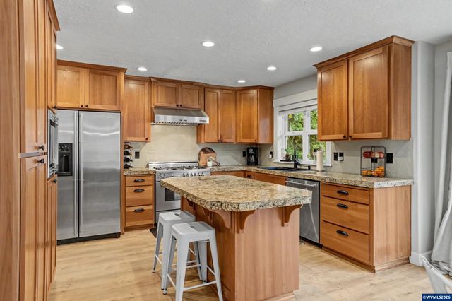 3753 Galloway St S, Salem, OR 97302