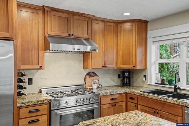 3753 Galloway St S, Salem, OR 97302