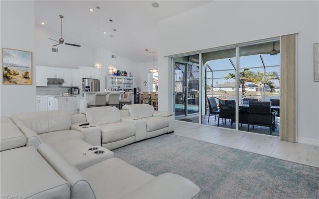 1505 SE 4th ST, Cape Coral, FL 33990