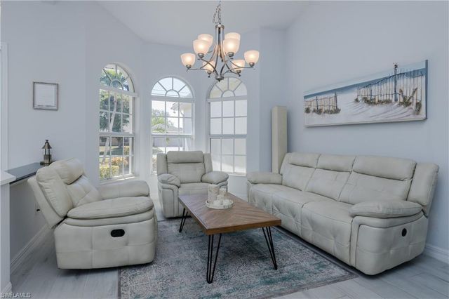 1505 SE 4th ST, Cape Coral, FL 33990