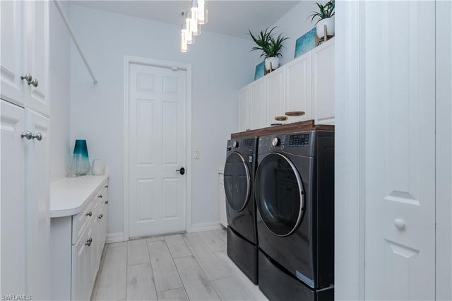 1505 SE 4th ST, Cape Coral, FL 33990