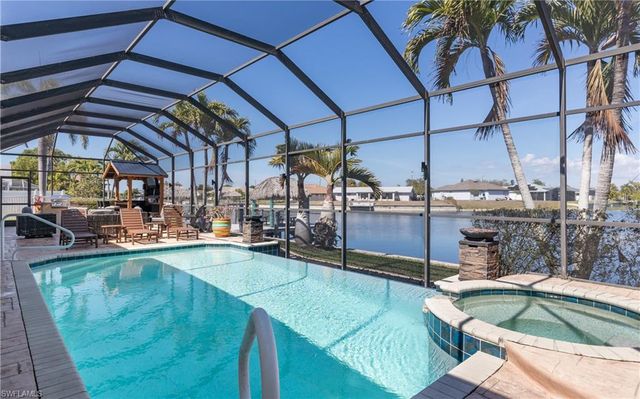 1505 SE 4th ST, Cape Coral, FL 33990