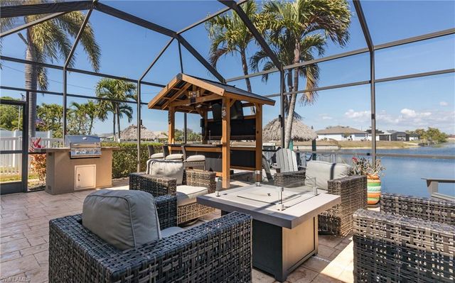 1505 SE 4th ST, Cape Coral, FL 33990