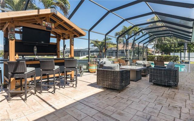 1505 SE 4th ST, Cape Coral, FL 33990