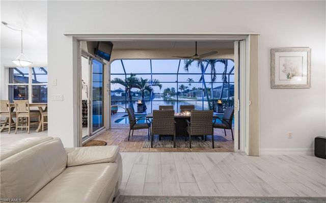 1505 SE 4th ST, Cape Coral, FL 33990