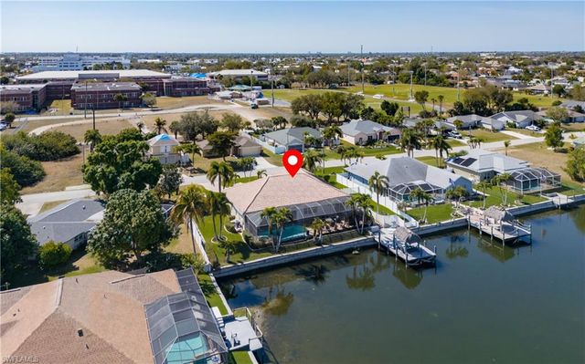 1505 SE 4th ST, Cape Coral, FL 33990