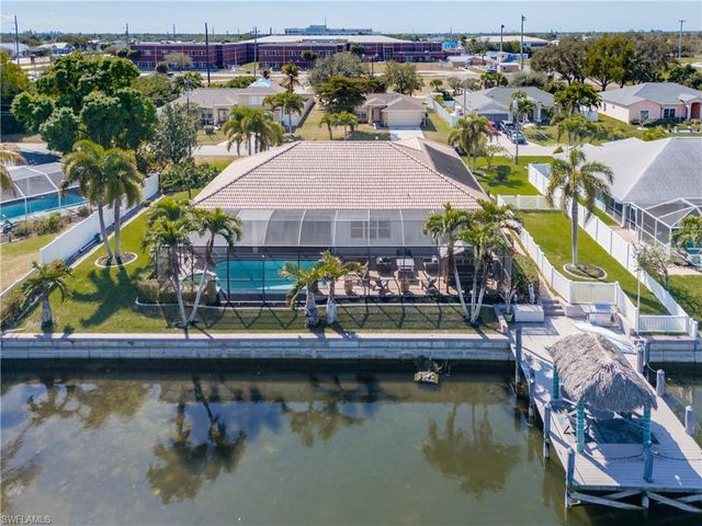 1505 SE 4th ST, Cape Coral, FL 33990