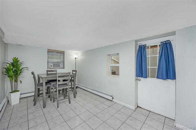 10 John Street, Selden, NY 11784