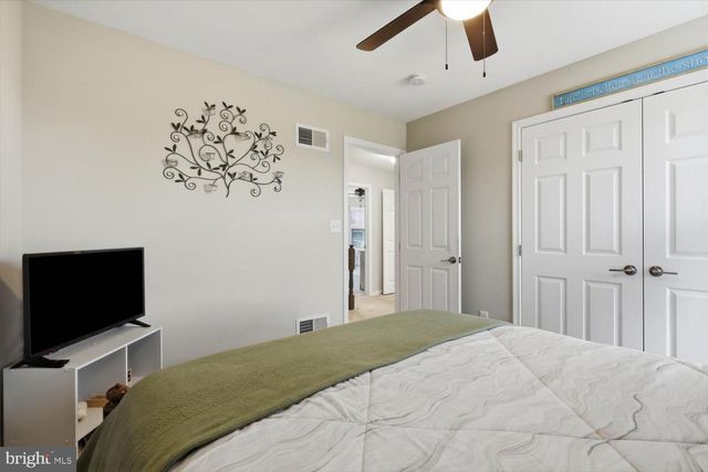 19 BITTENDORF WAY, Reinholds, PA 17569