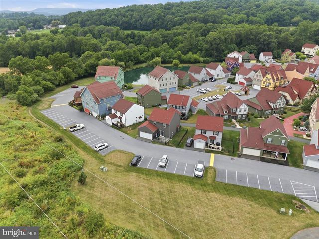 19 BITTENDORF WAY, Reinholds, PA 17569