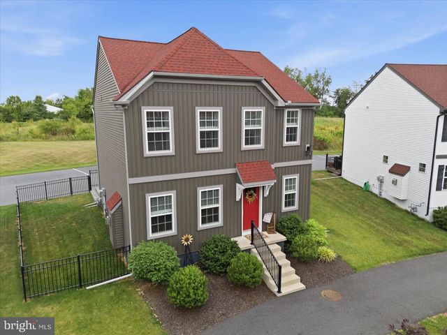 19 BITTENDORF WAY, Reinholds, PA 17569