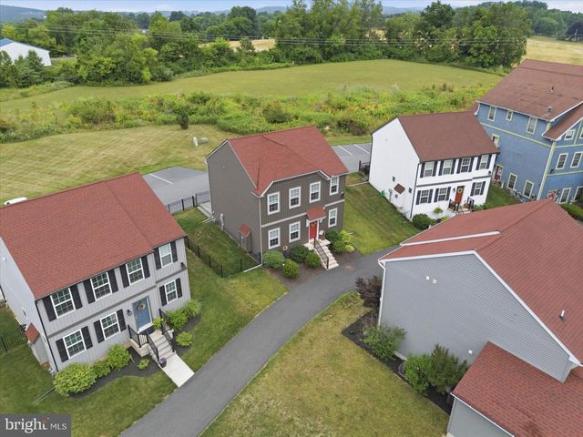 19 BITTENDORF WAY, Reinholds, PA 17569