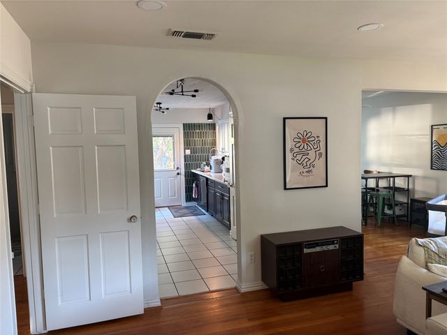 3620 Winston Road, Fort Worth, TX 76109