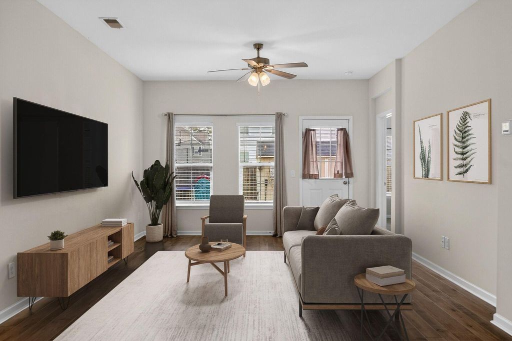 Image 13 of property listing at 117 Sequoia Lane, Goose Creek, SC 29445