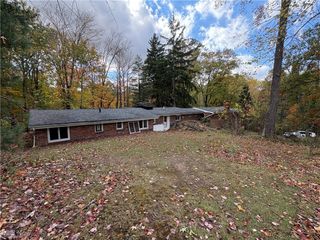 9991 Gardenside Drive, Waite Hill, OH 44094