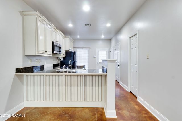 300 Roosevelt Street Apt A, Lafayette, LA 70501