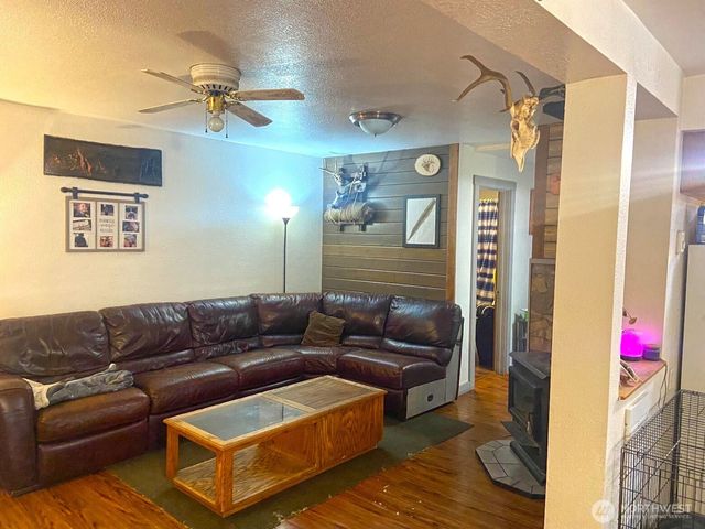 522 Locust Street, Omak, WA 98841