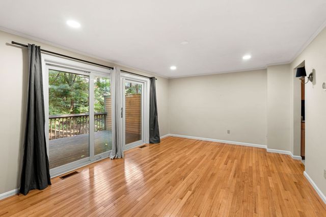 111 Brigham St 19A, Hudson, MA 01749