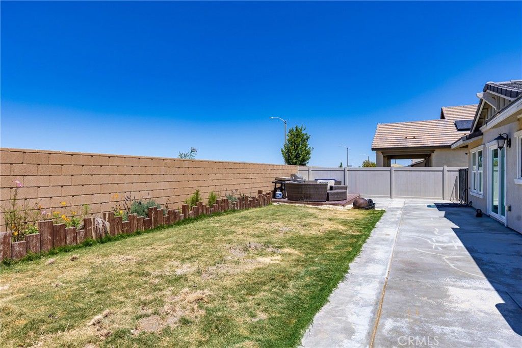 Image 23 of property listing at 44539 Freer Way, Lancaster, CA 93536