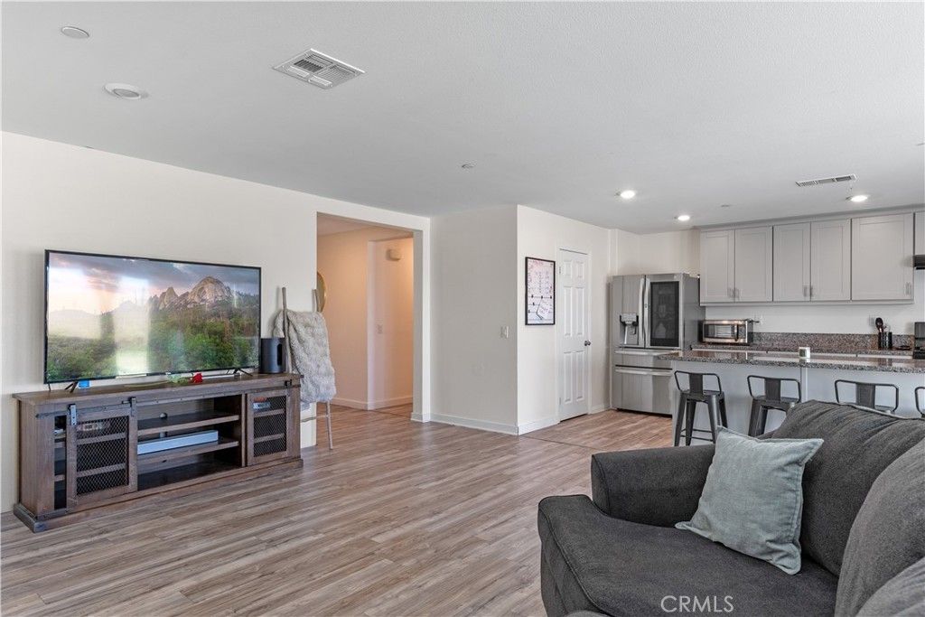 Image 8 of property listing at 44539 Freer Way, Lancaster, CA 93536