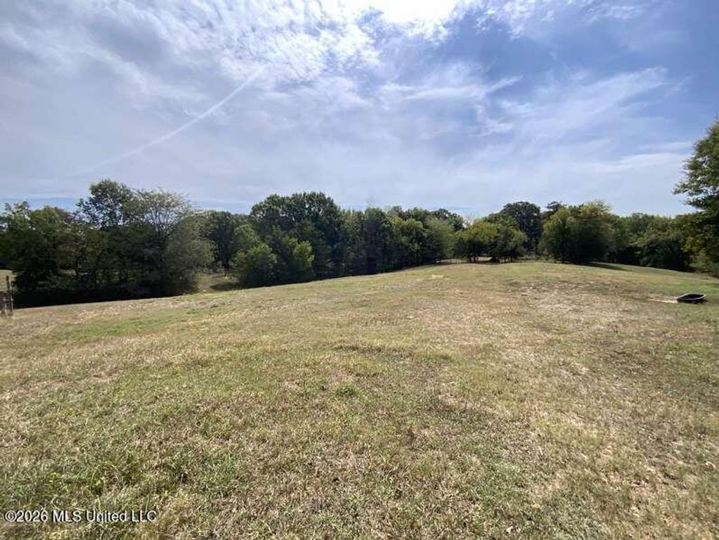Hunters Chapel Road, Sarah, MS 38665 — exterior