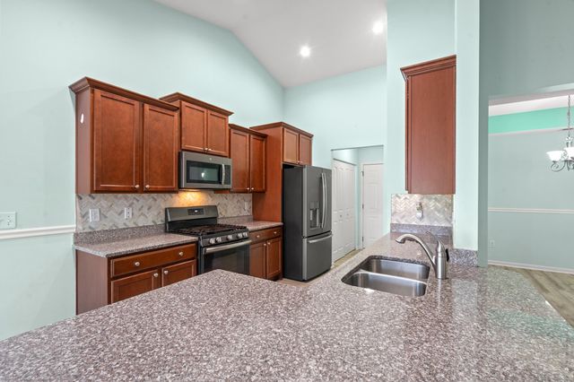 528 Cedar Lakes Dr., Little River, SC 29566