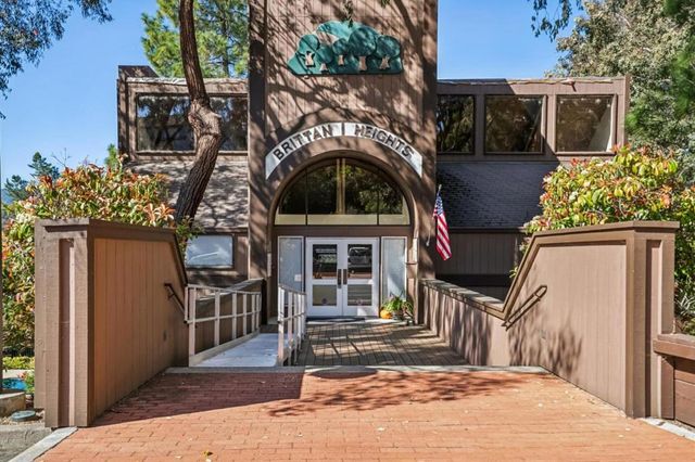 3314 Brittan Avenue 1, San Carlos, CA 94070