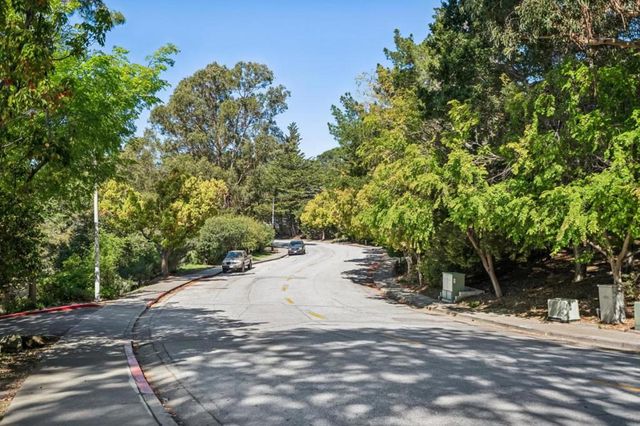 3314 Brittan Avenue 1, San Carlos, CA 94070