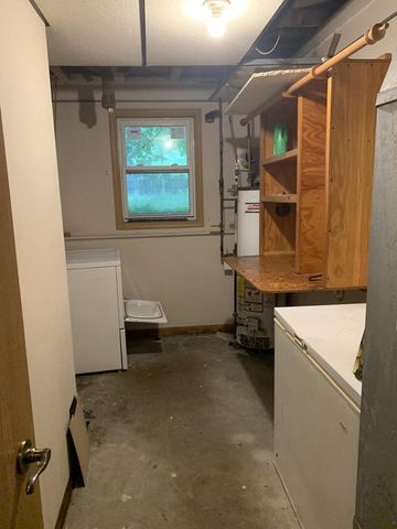 321 N 8TH AVENUE, Wisconsin Rapids, WI 54495