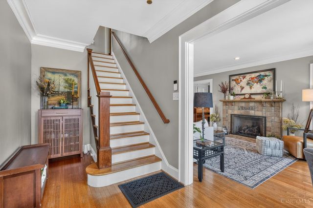 2924 Erie Avenue, Cincinnati, OH 45208