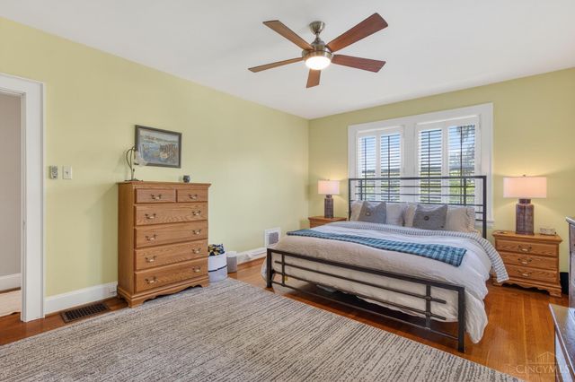 2924 Erie Avenue, Cincinnati, OH 45208