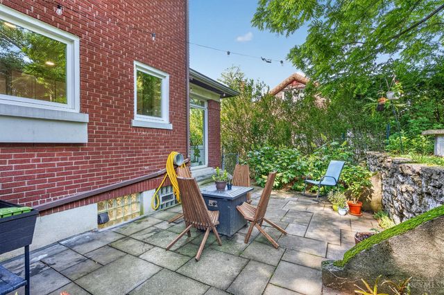2924 Erie Avenue, Cincinnati, OH 45208