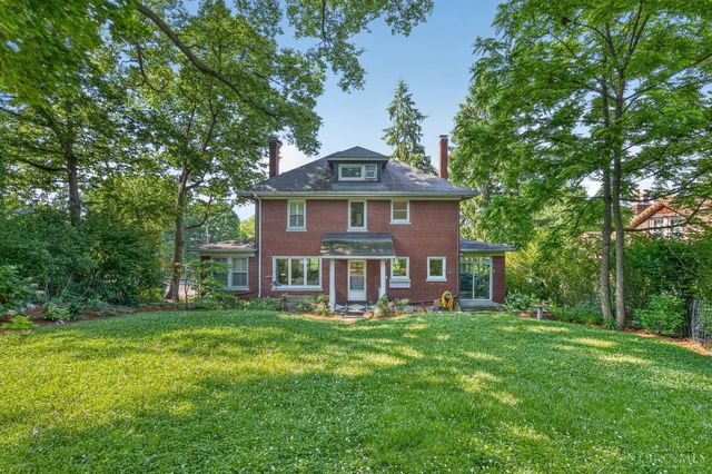 2924 Erie Avenue, Cincinnati, OH 45208