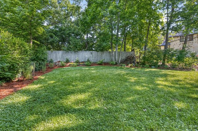 2924 Erie Avenue, Cincinnati, OH 45208
