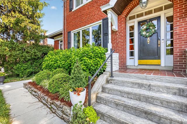 2924 Erie Avenue, Cincinnati, OH 45208