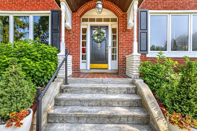 2924 Erie Avenue, Cincinnati, OH 45208