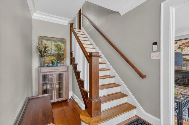 2924 Erie Avenue, Cincinnati, OH 45208