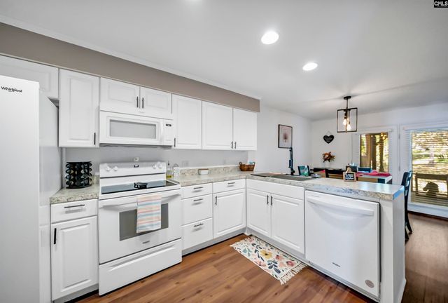 215 Shoreline Dr, Columbia, SC 29212