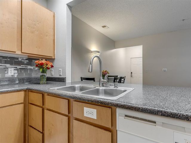 2200 Classen 1125, Norman, OK 73071
