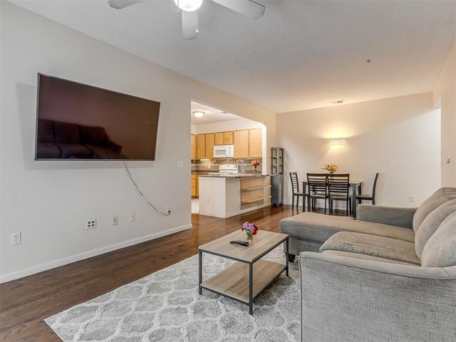 2200 Classen 1125, Norman, OK 73071