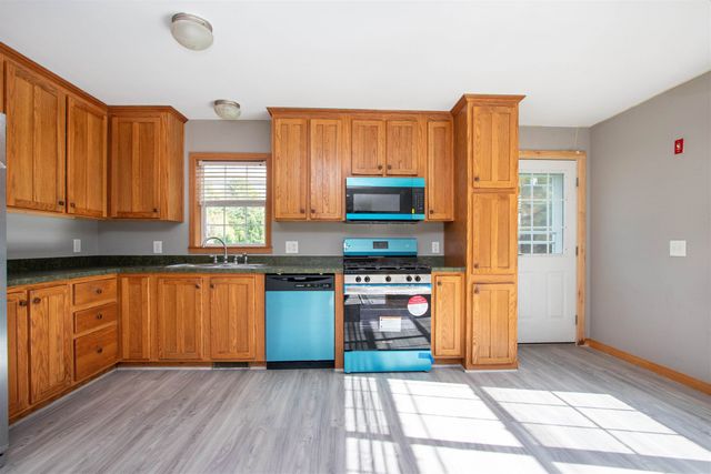 16 Deer Creek Lane, St. Johnsbury, VT 05819