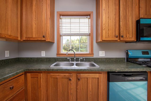 16 Deer Creek Lane, St. Johnsbury, VT 05819