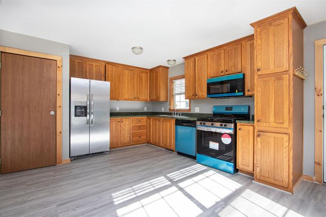 16 Deer Creek Lane, St. Johnsbury, VT 05819